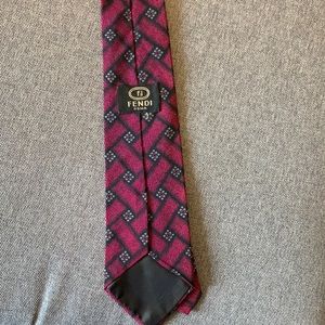 Men’s Fendi 💯% silk Tie
